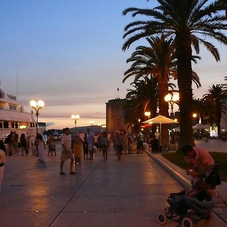 Apartments Villa Dalmazia Trogir Exterior photo